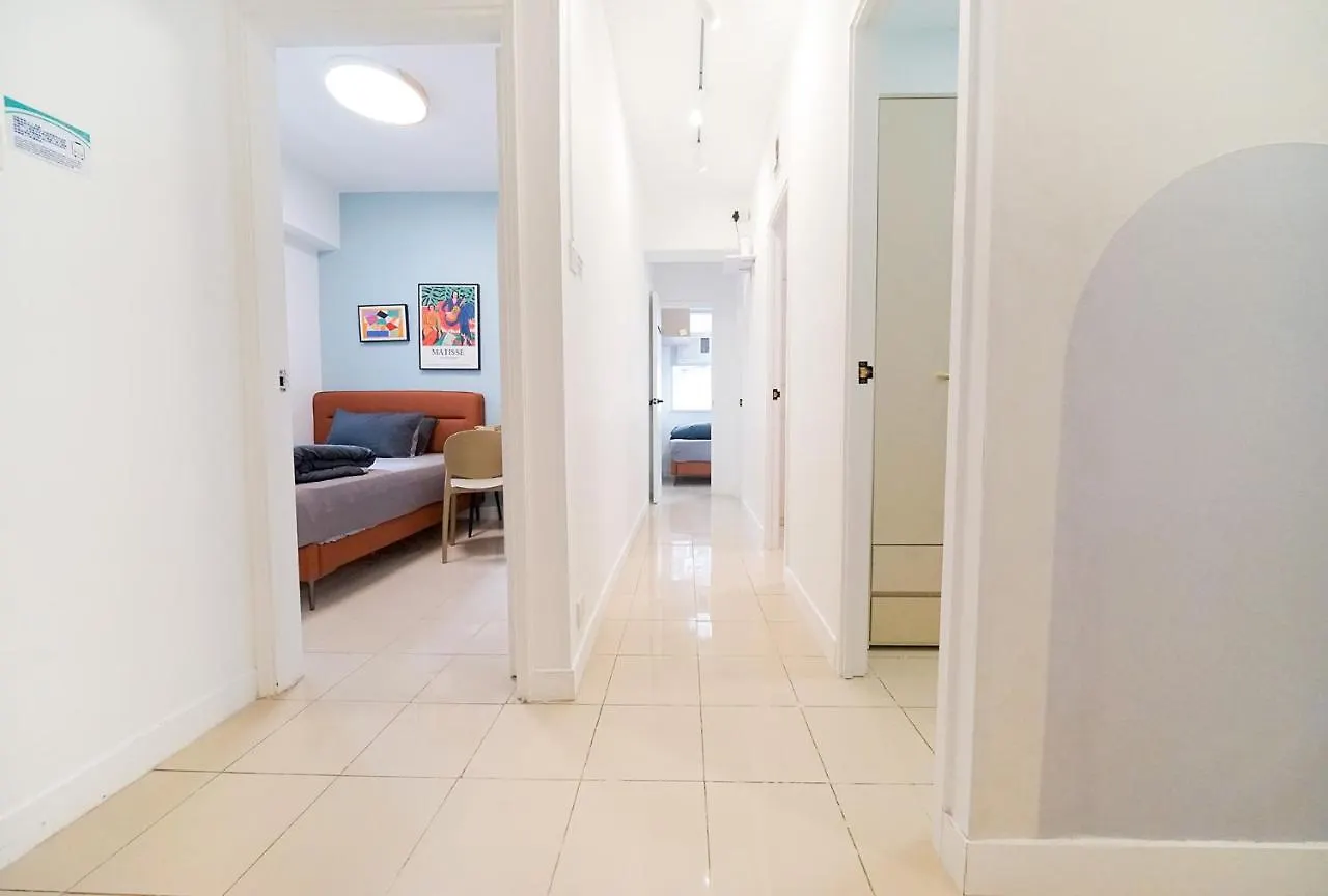 Student Accommodation - Lockhart Road 137 Hong Kong Homestay