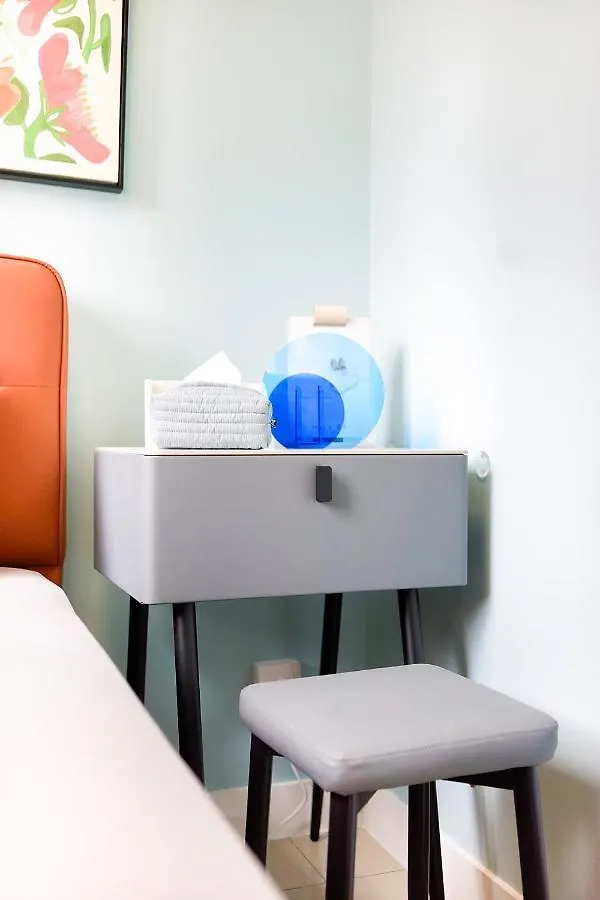 Student Accommodation - Lockhart Road 137 Hong Kong 0*,